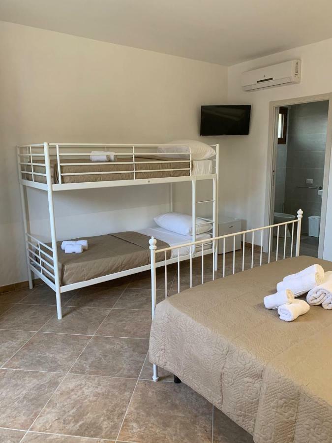 Le Tre Colonne Bed and Breakfast Melendugno Exteriör bild