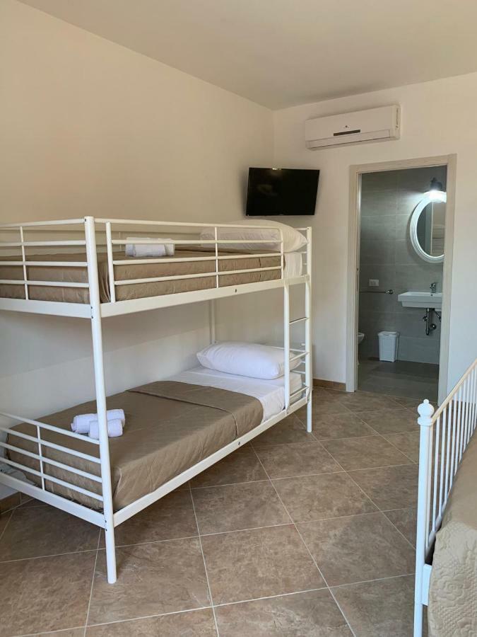 Le Tre Colonne Bed and Breakfast Melendugno Exteriör bild